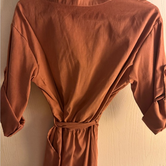 Fashion nova romper in rust color - Picture 5 of 6